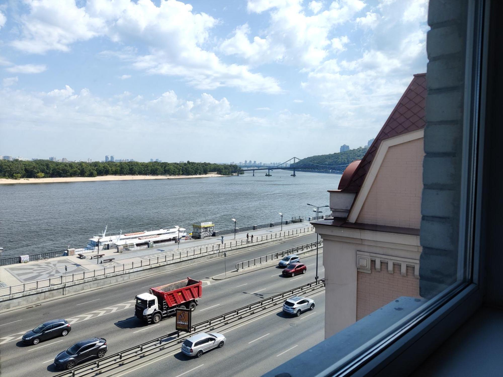 Real Home Apartmens - Podil Promenade 基輔 客房 照片